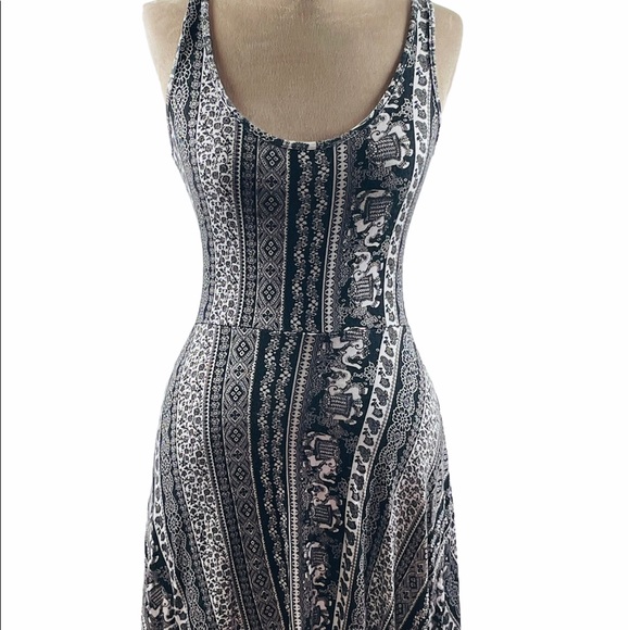 See You Monday Fit & Fare Dress - Picture 7 of 8